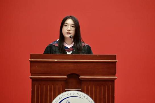 学生发言金海灵